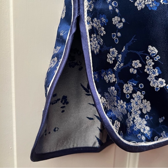 Navy Blue Silk Front Button Floral Print Chinese Short Sleeve Mandarin Collar - Picture 3 of 7